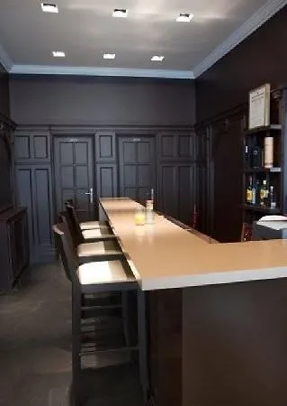 尚贝朗莫嘉娜酒店 3*